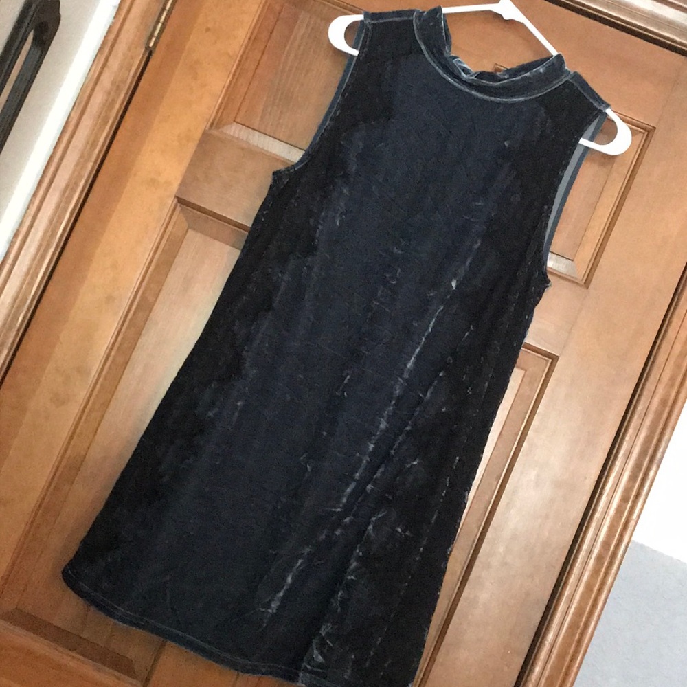 Blue velvet and black lace dress size M NWT